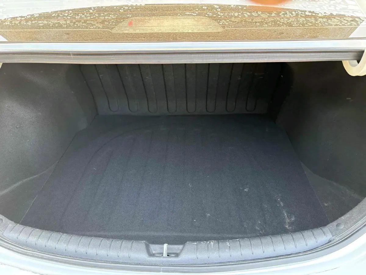 2017 Hyundai Verna RV 1.4L 100HP L4 6AT,autocango,china used car exporter,china ev exporter,chinese used car exporter,chinese used ev exporter