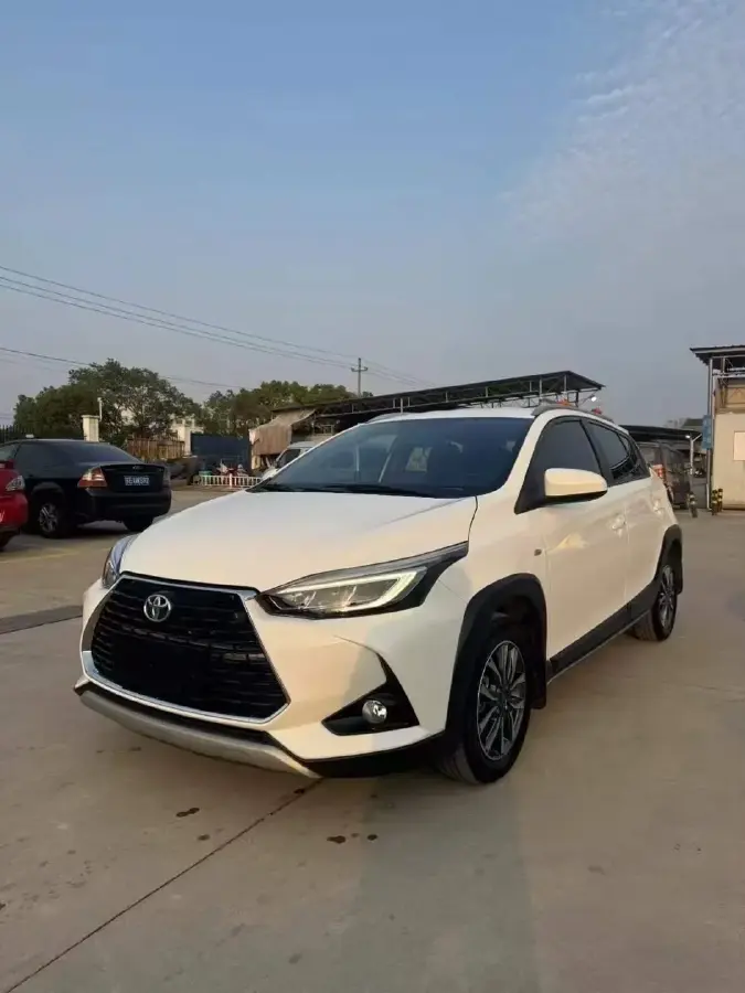 2022 Toyota Yaris L 1.5L 112HP L4 CVT