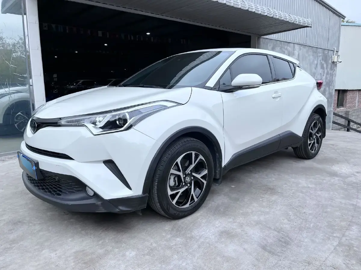 2018 Toyota C-HR 2.0L 171HP L4 CVT