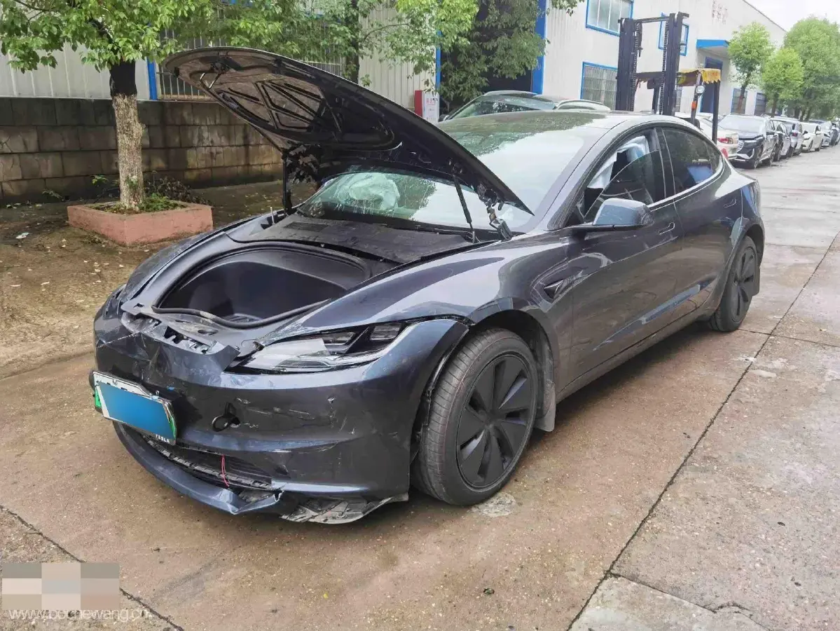 2025 Tesla Model 3 BEV 62.5KWH