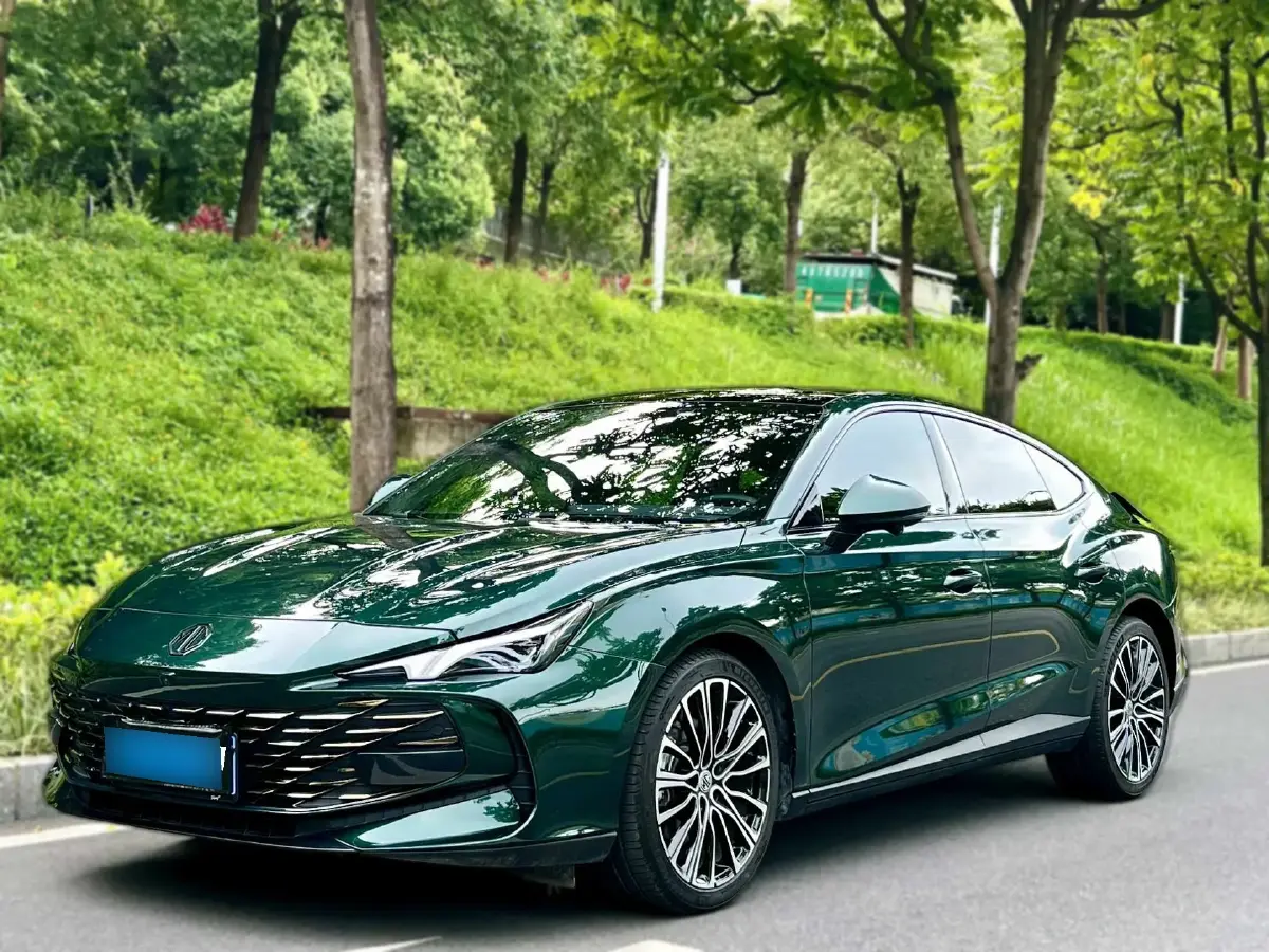 2023 MG 7 2.0T 261HP L4 9AT