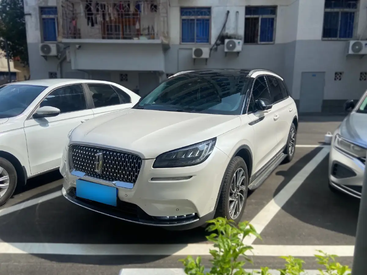 2020 Lincoln Corsair 2.0T 245HP L4 8AT