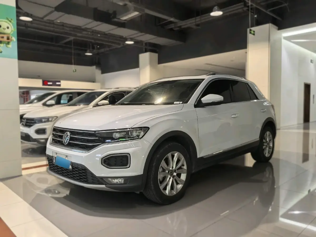 2022 Volkswagen T-Roc 1.4T 150HP L4 7DCT