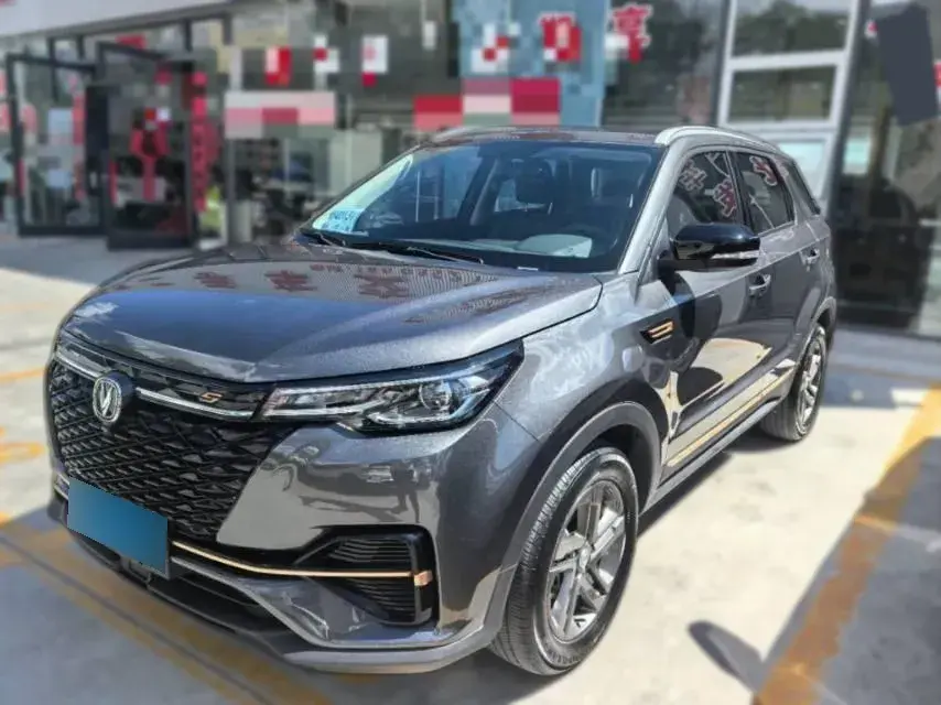 2021 ChangAn CS55 Plus 1.5T 180HP L4 6MT