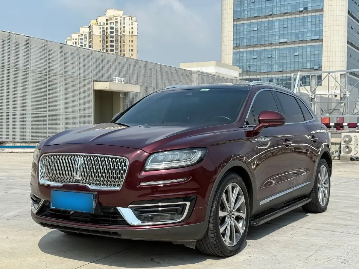 2019 Lincoln Nautilus 2.0T 235HP L4 8AT