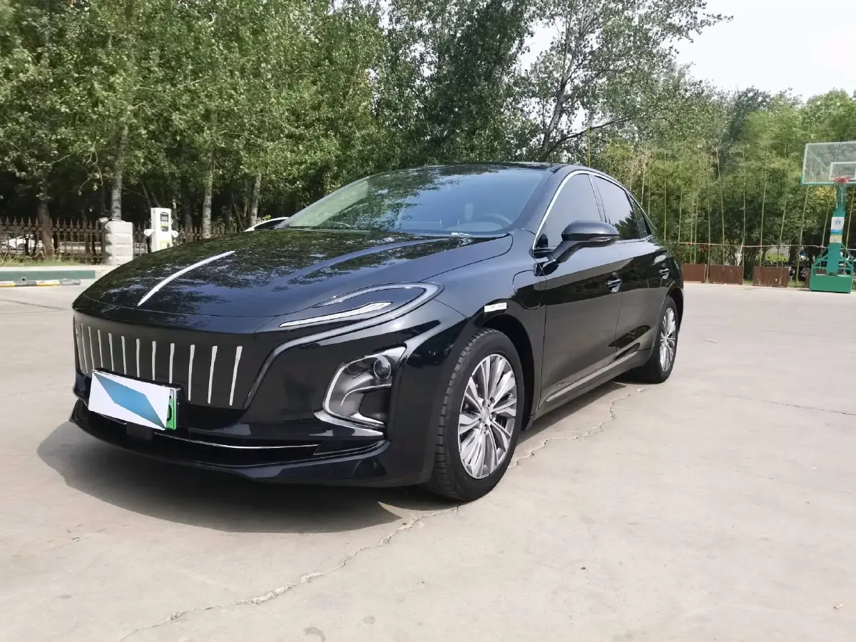 2024 HongQi E-QM5 BEV 60KWH