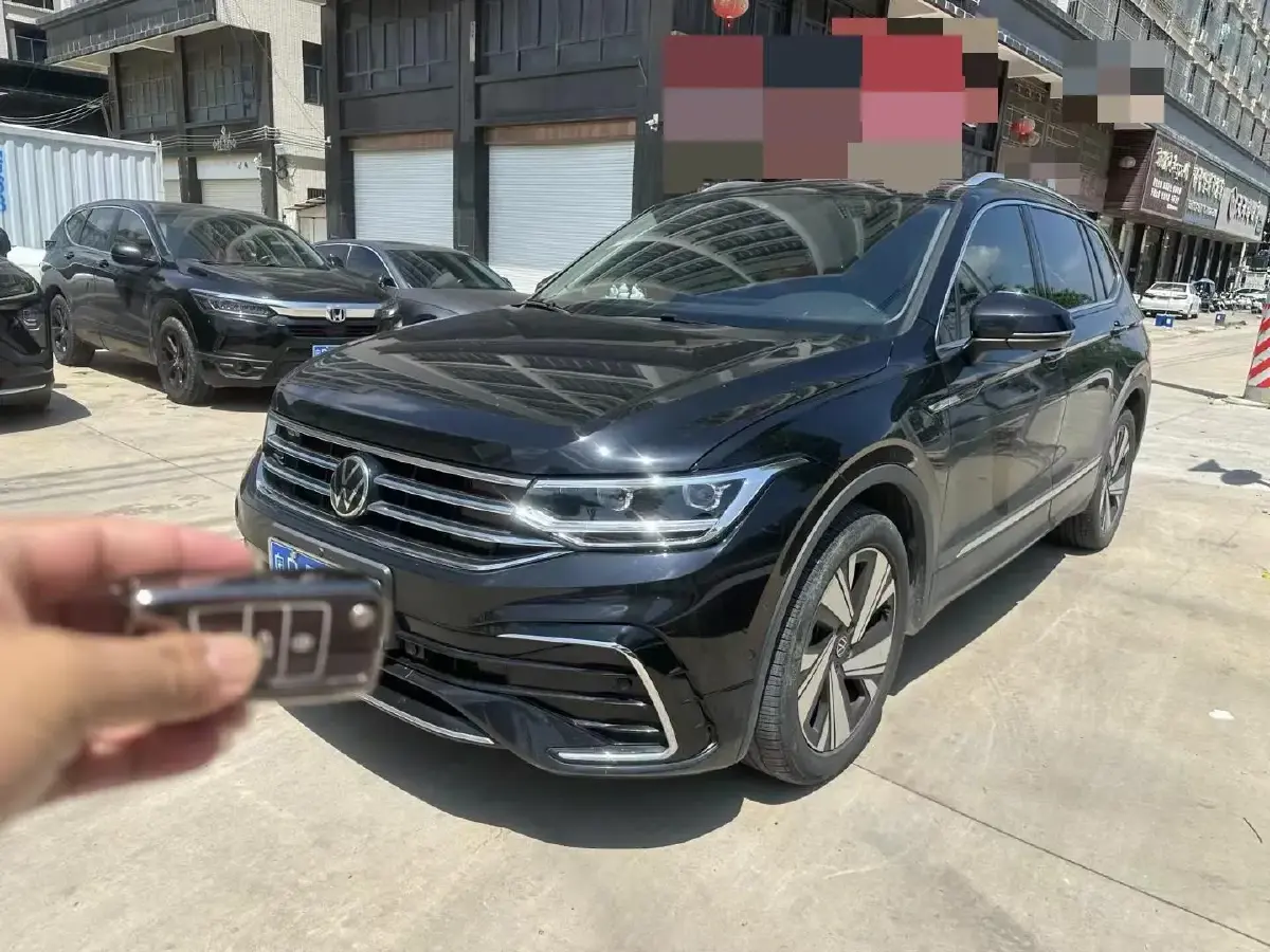 2023 Volkswagen Tiguan L 2.0T 186HP L4 7DCT