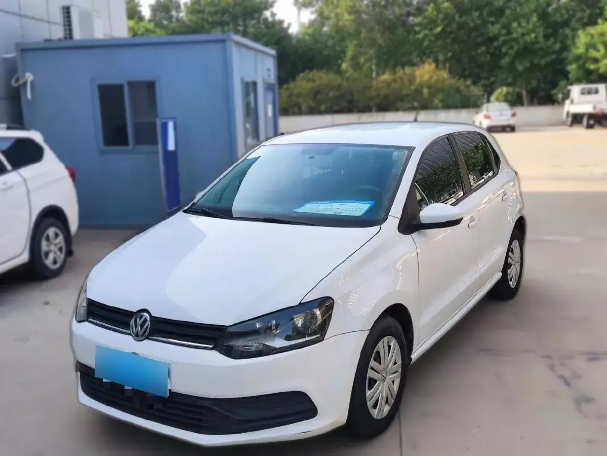 2016 Volkswagen Polo 1.4L 90HP L4 5MT