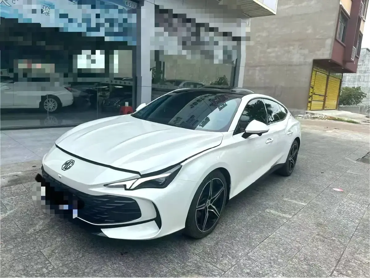 2025 MG 7 2.0T 261HP L4 9AT