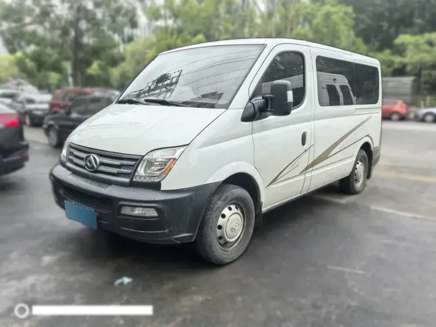 2013 MAXUS XinTu V80 2.5T 136HP L4 5MT