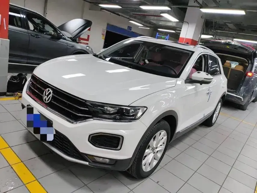 2022 Volkswagen T-Roc 1.4T 150HP L4 7DCT