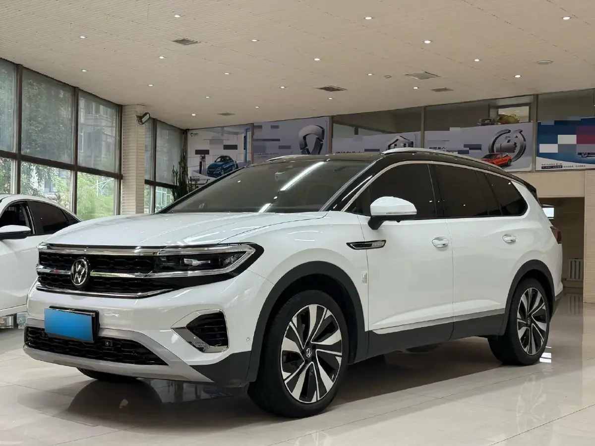 2022 Volkswagen Talagon 2.0T 220HP L4 7DCT