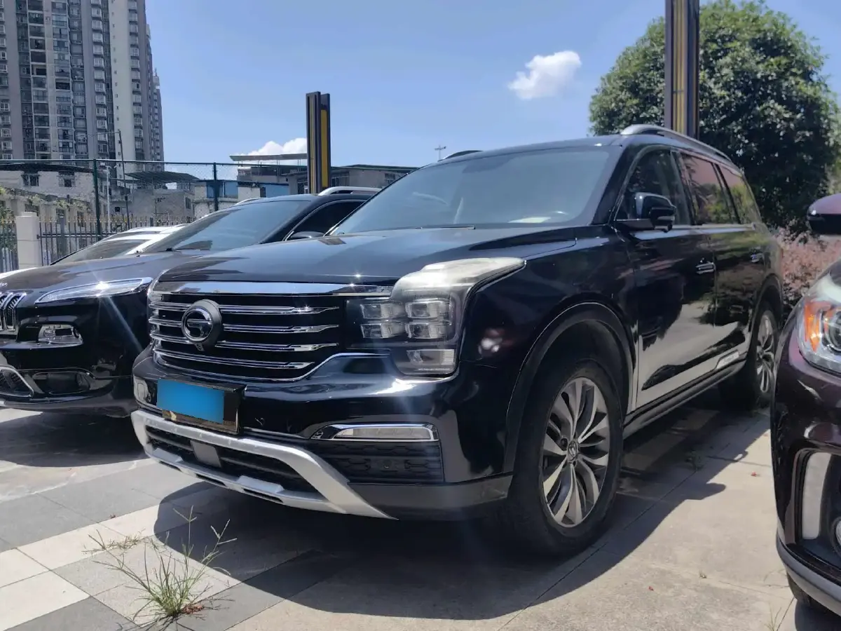 2017 GAC Trumpchi GS8 2.0T 201HP L4 6AT