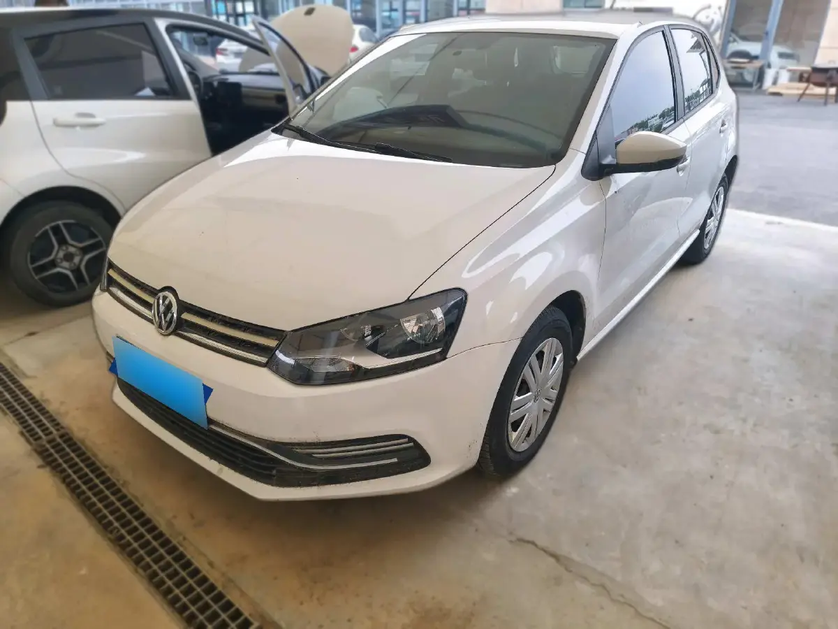 2018 Volkswagen Polo 1.5L 110HP L4 5MT