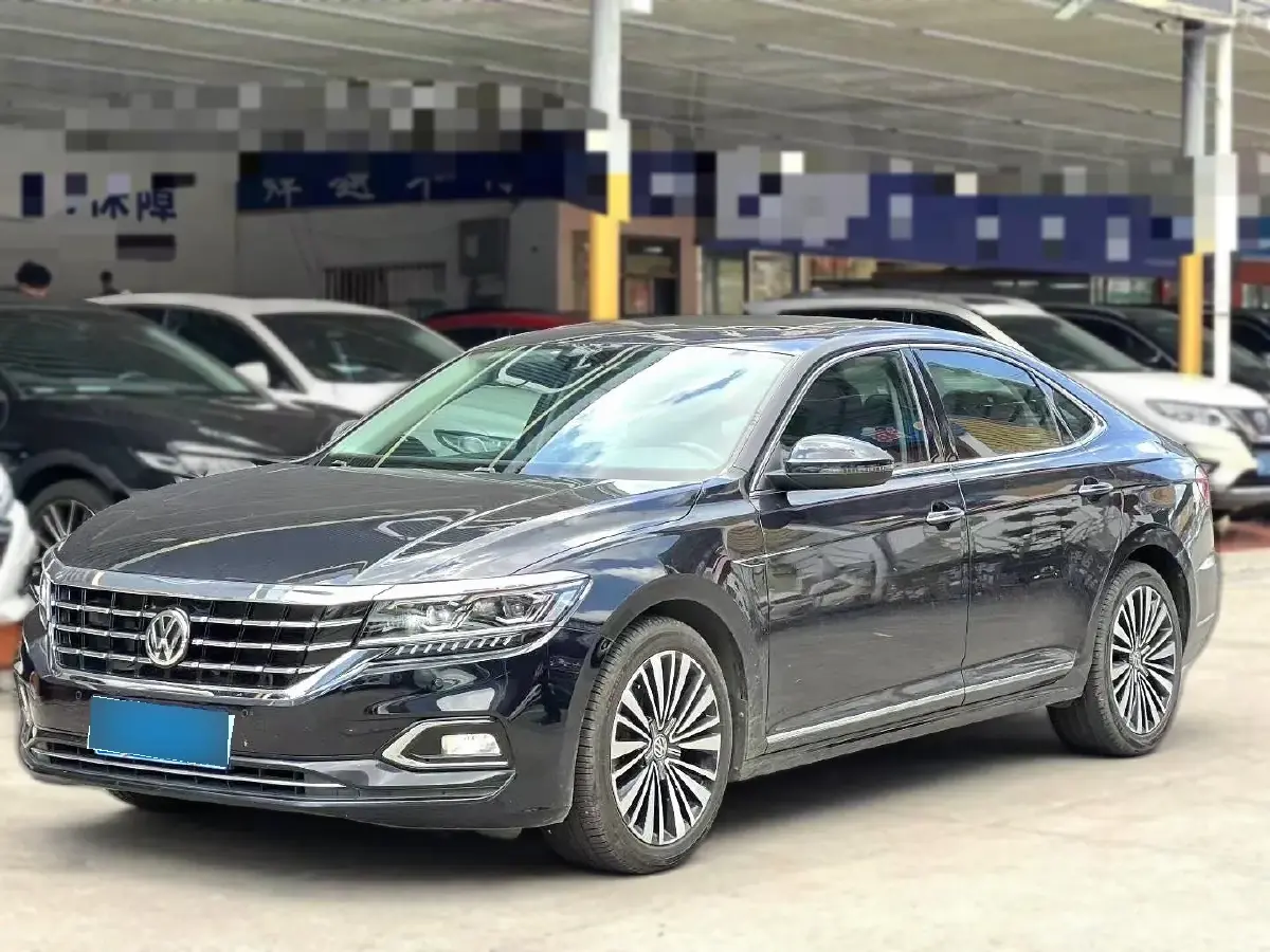 2019 Volkswagen Passat 2.0T 186HP L4 7DCT