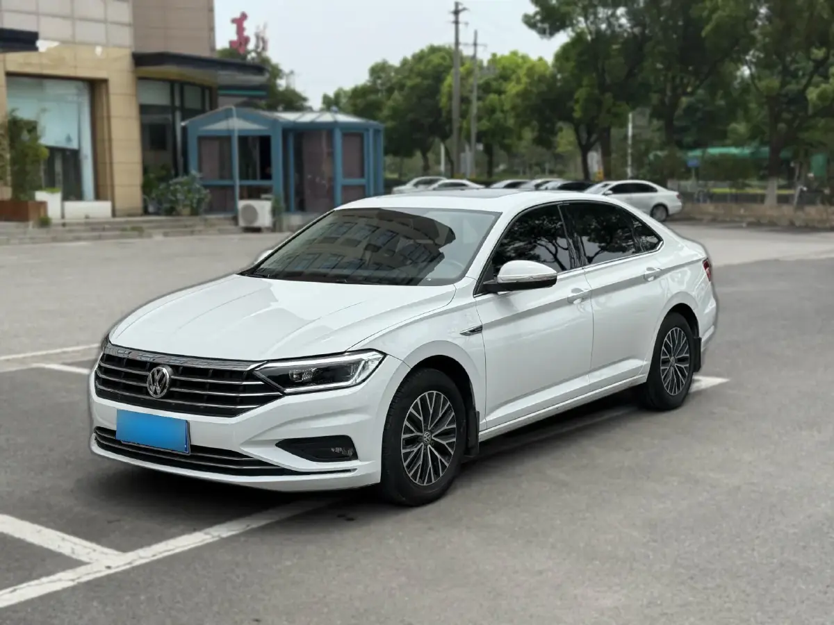 2021 Volkswagen Sagitar 1.4T 150HP L4 7DCT
