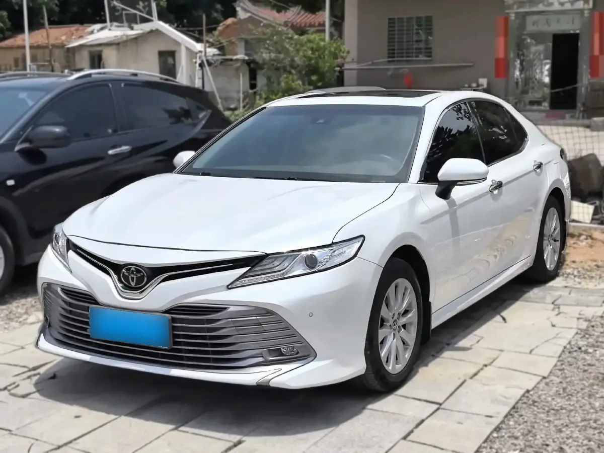 2019 Toyota Camry 2.0L 178HP L4 CVT