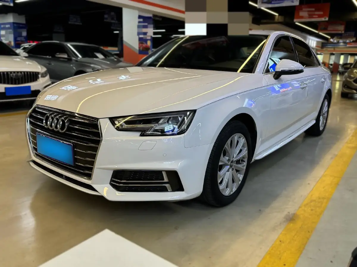 2019 Audi A4L 2.0T 190HP L4 7DCT