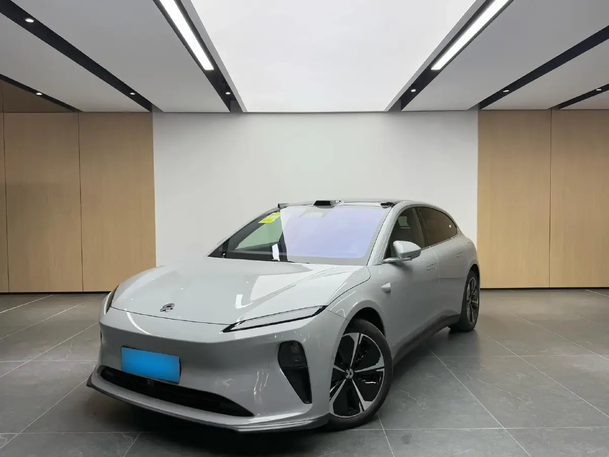 2024 NIO ET5T BEV 75KWH