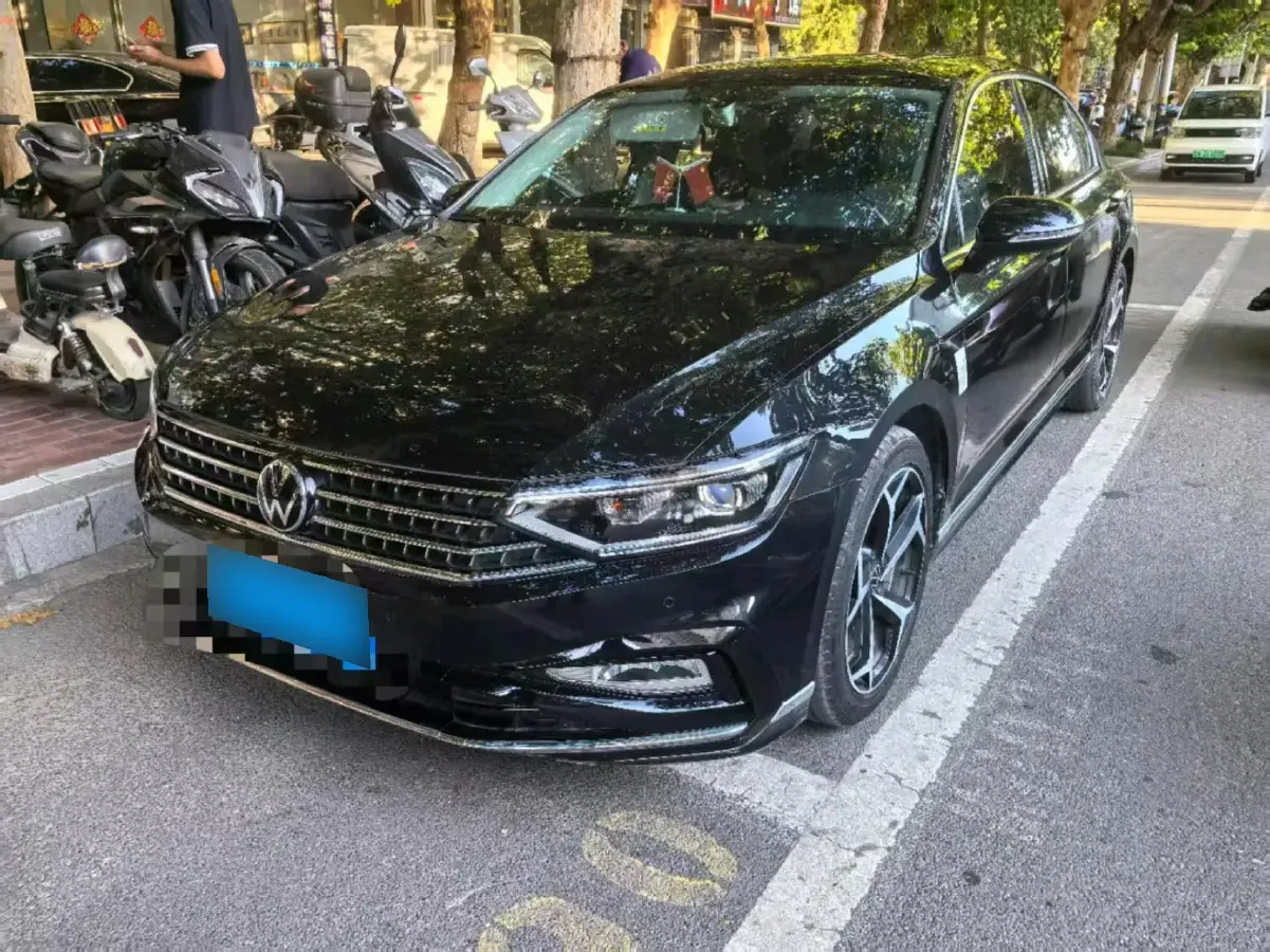 2023 Volkswagen Magotan 2.0T 186HP L4 7DCT