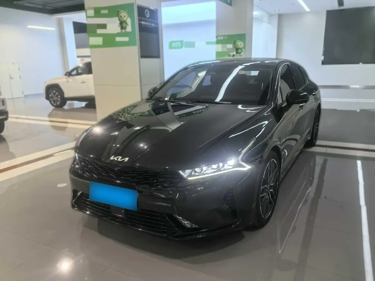2021 Kia K5 2.0T 240HP L4 8AT