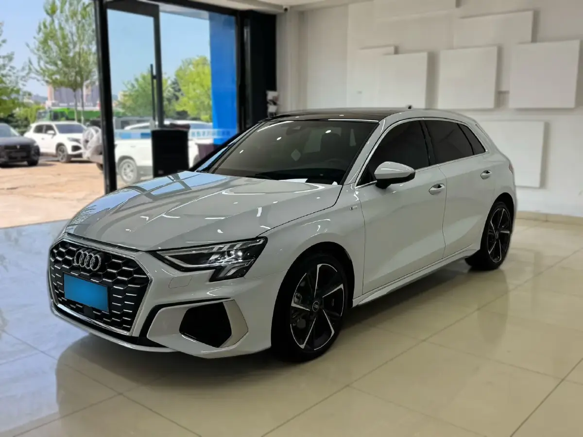 2022 Audi A3 1.4T 150HP L4 7DCT