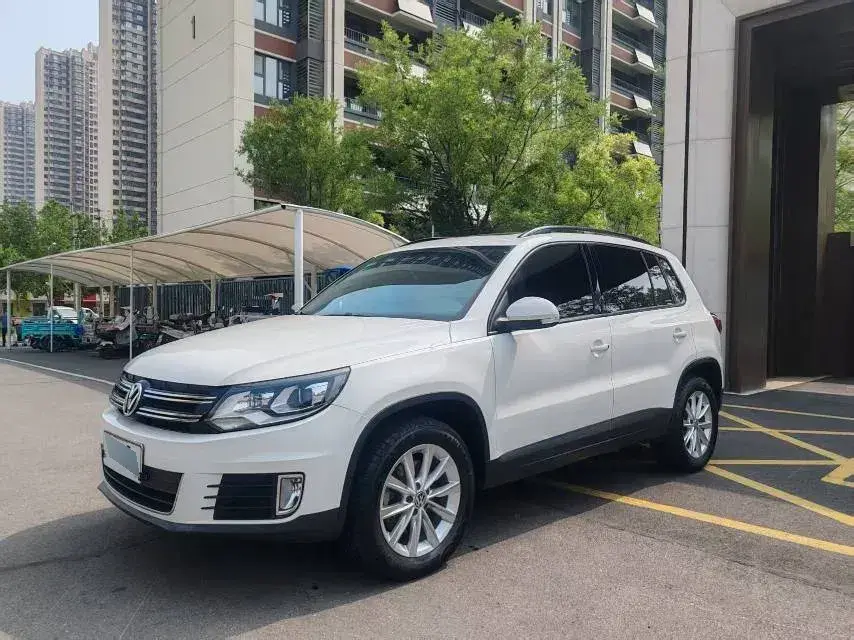 2016 Volkswagen Tiguan 1.4T 150HP L4 6DCT