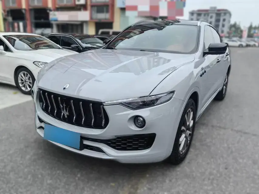 2022 Maserati Levante 2.0T 330HP L4 8AT