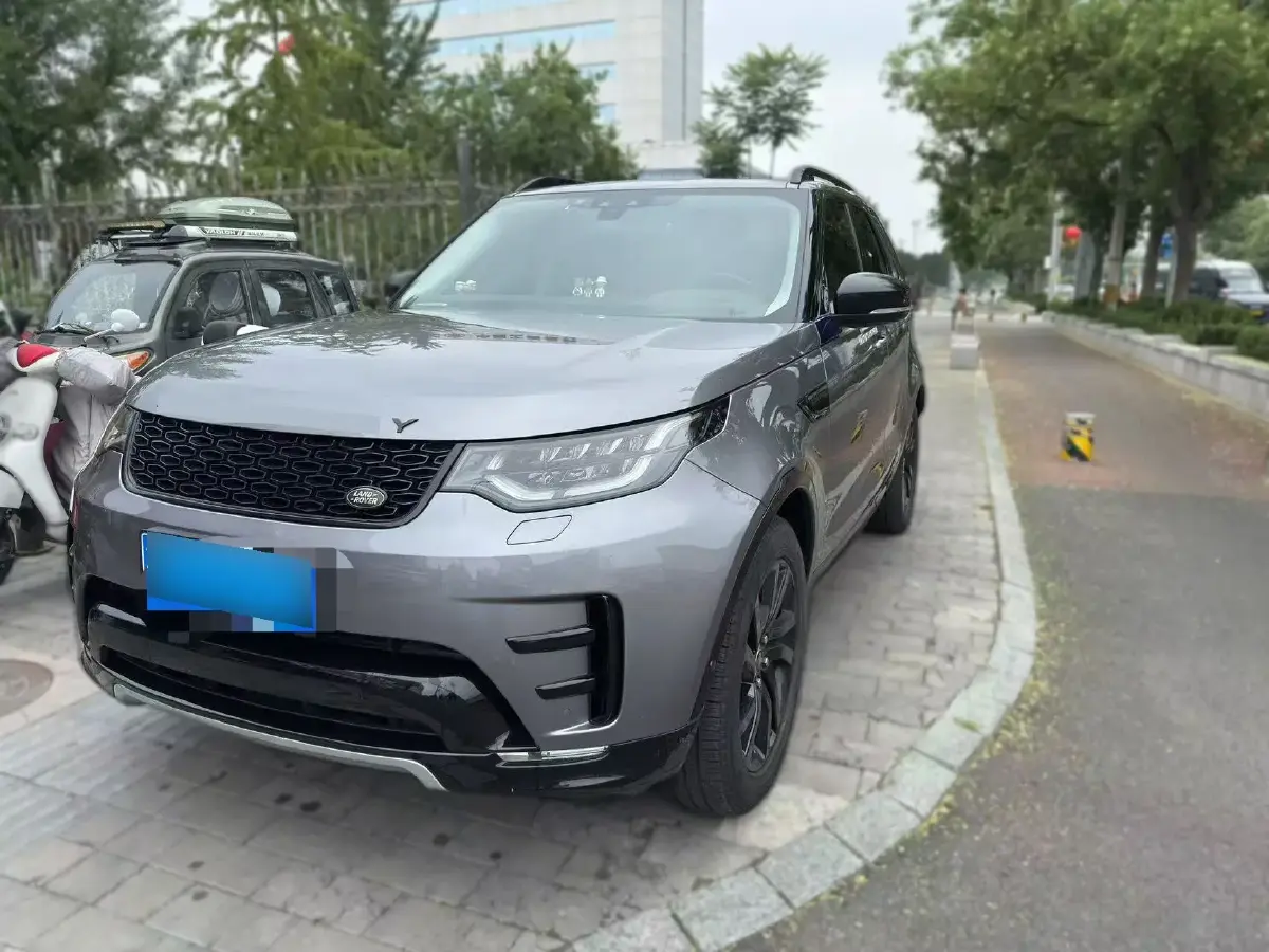 2020 Land Rover Discovery 2.0T 300HP L4 8AT