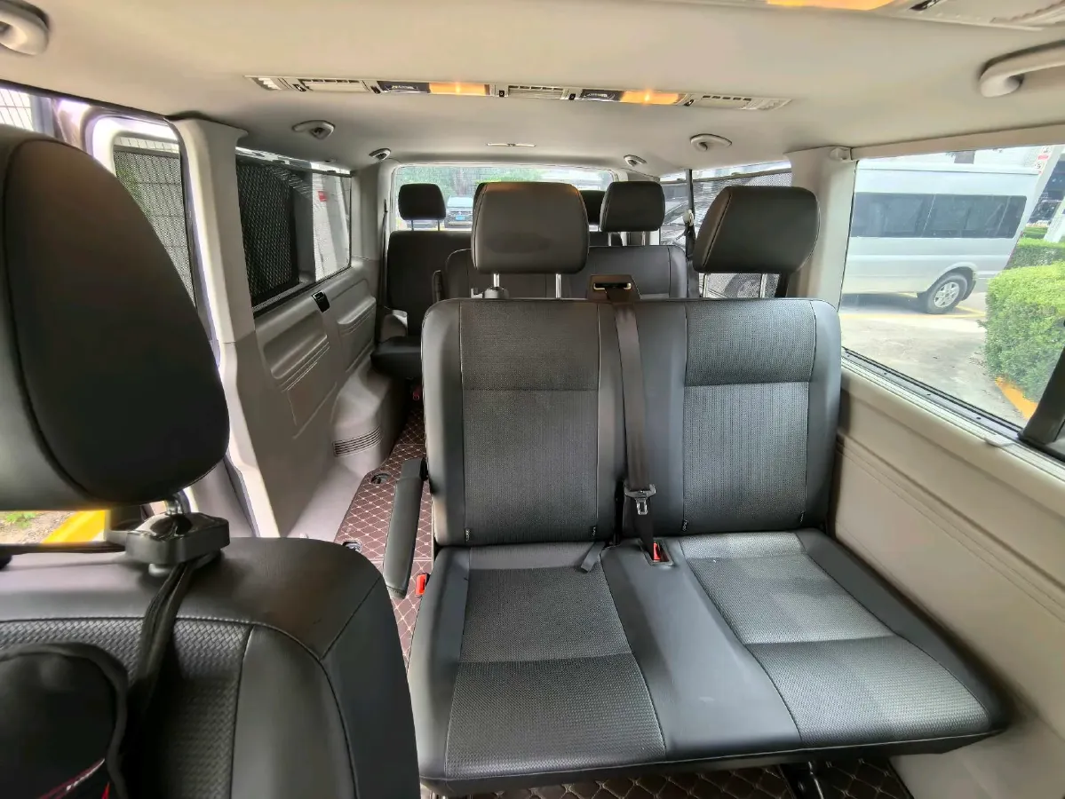 2018 Volkswagen Caravelle 2.0T 204HP L4 7DCT,autocango,china used car exporter,china ev exporter,chinese used car exporter,chinese used ev exporter
