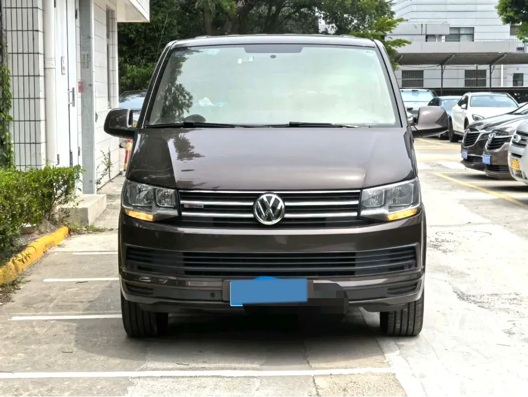 2018 Volkswagen Caravelle 2.0T 204HP L4 7DCT,autocango,china used car exporter,china ev exporter,chinese used car exporter,chinese used ev exporter
