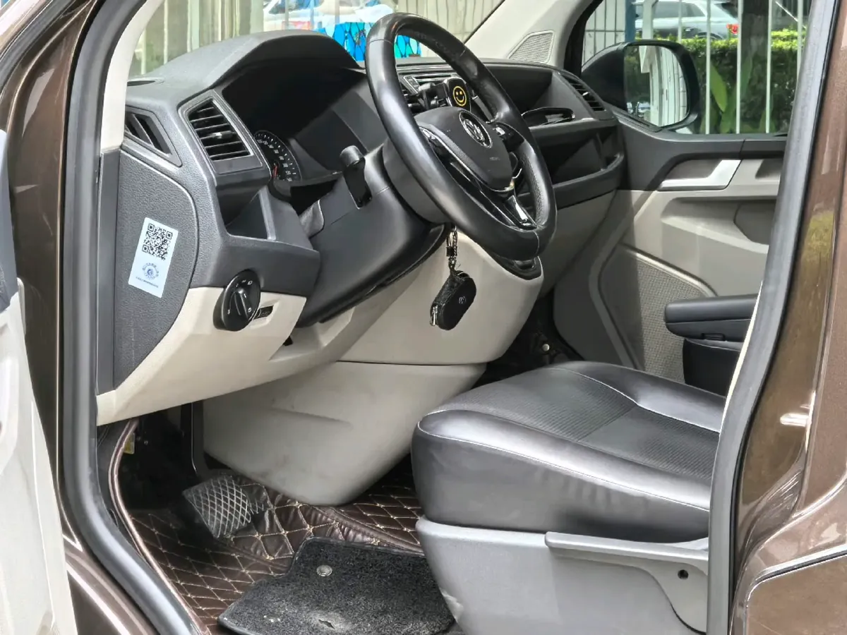 2018 Volkswagen Caravelle 2.0T 204HP L4 7DCT,autocango,china used car exporter,china ev exporter,chinese used car exporter,chinese used ev exporter