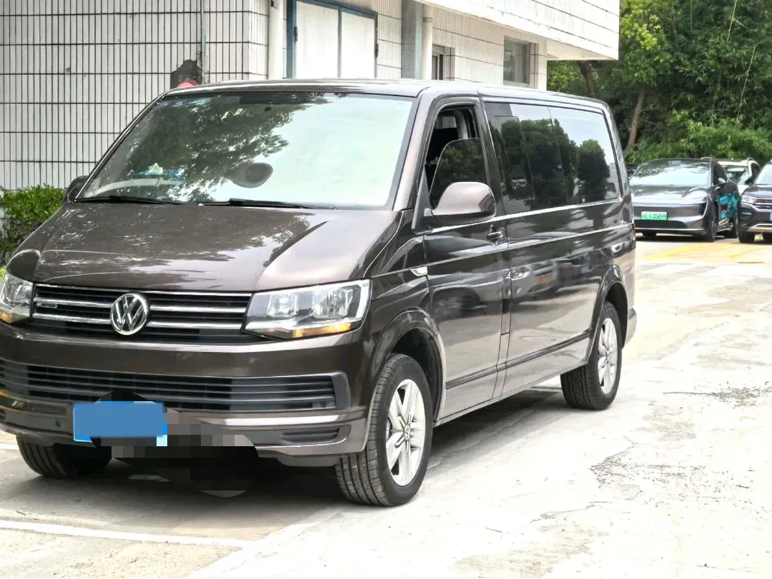 2018 Volkswagen Caravelle 2.0T 204HP L4 7DCT,autocango,china used car exporter,china ev exporter,chinese used car exporter,chinese used ev exporter