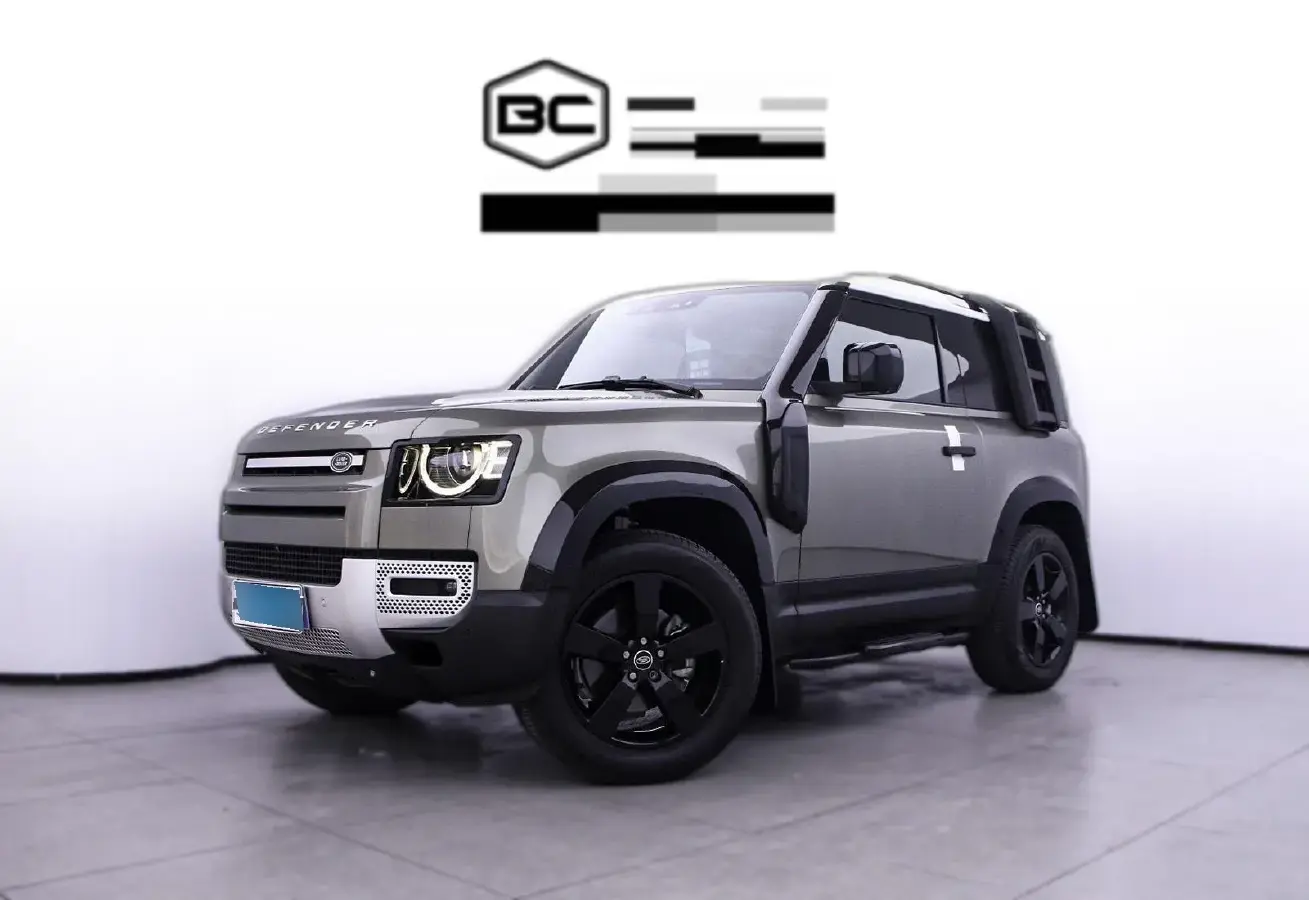 2023 Land Rover Defender 2.0T 300HP L4 8AT