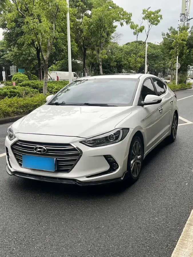 2018 Hyundai Elantra 1.6L 130HP L4 6AT