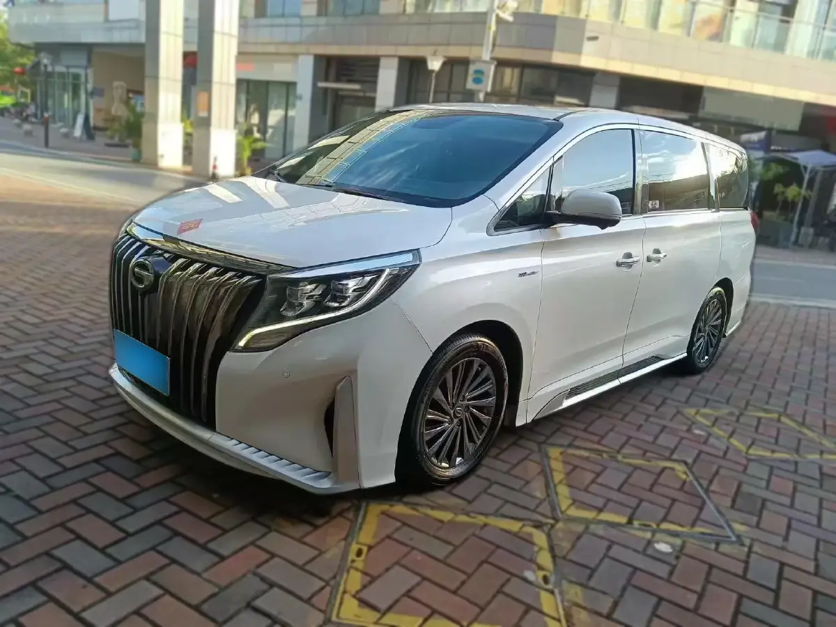 2021 GAC Trumpchi M8 2.0T 252HP L4 8AT