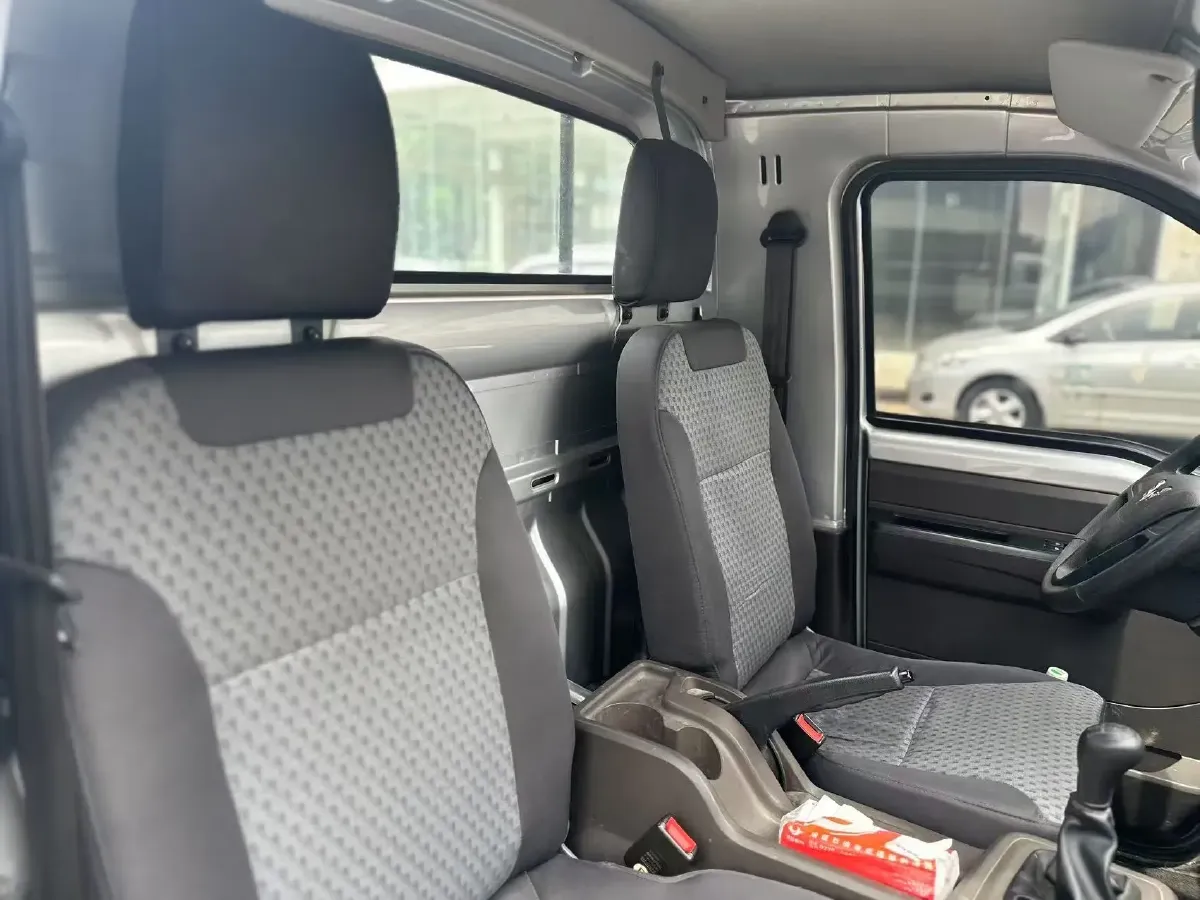 2021 WuLing RongGuang New Truck Special 1.8L 125HP L4 5MT,autocango,china used car exporter,china ev exporter,chinese used car exporter,chinese used ev exporter
