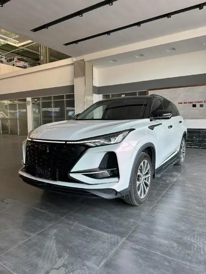 2020 ChangAn CS75 Plus 2.0T 233HP L4 8AT