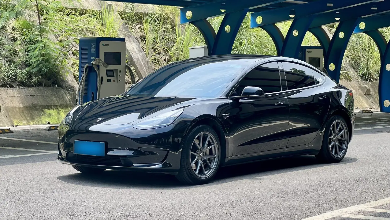 2022 Tesla Model 3 BEV 60KWH
