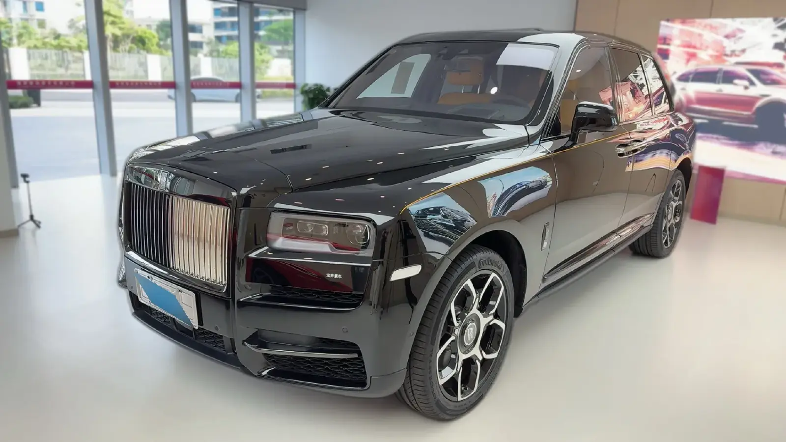 2024 Rolls-Royce Cullinan 6.7T 600HP V12 8AT