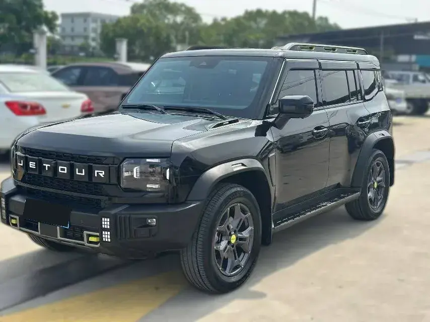 2023 Jetour Traveller 2.0T 254HP L4 7DCT