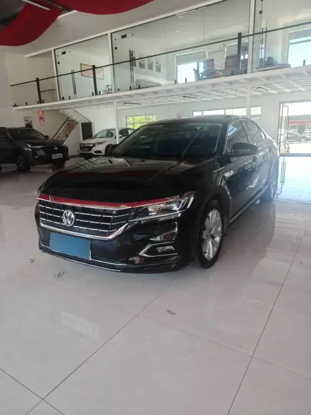 2019 Volkswagen Passat 2.0T 186HP L4 7DCT