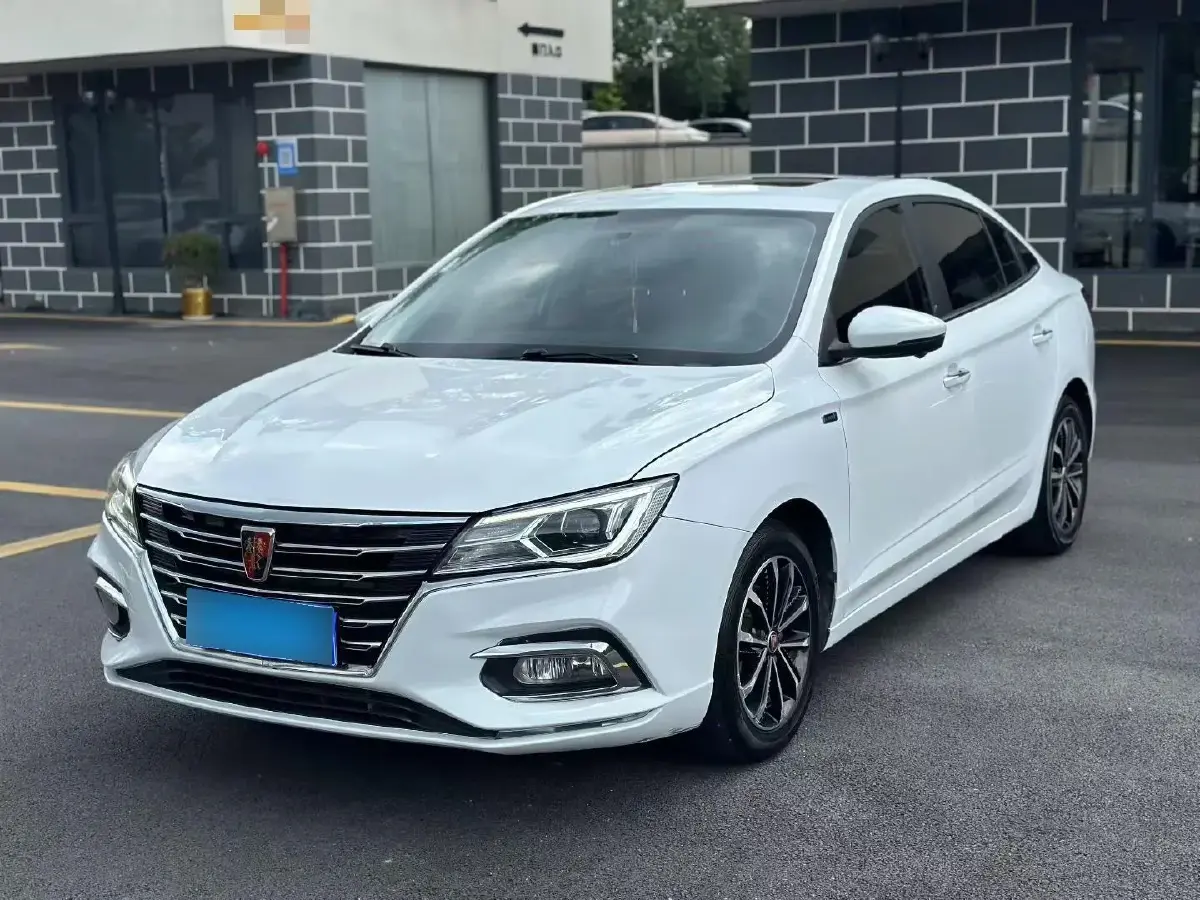 2019 Roewe i5 1.5L 120HP L4 CVT