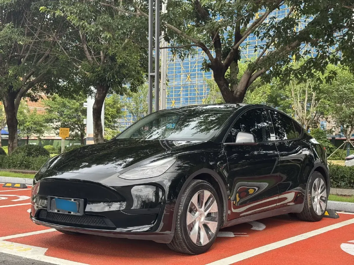 2022 Tesla Model Y BEV 60KWH