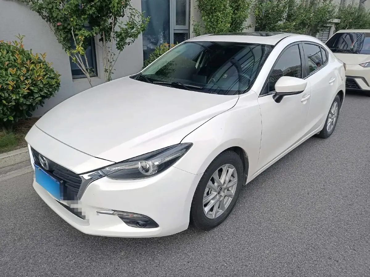 2017 Mazda 3 Axela 1.5L 117HP L4 6AT