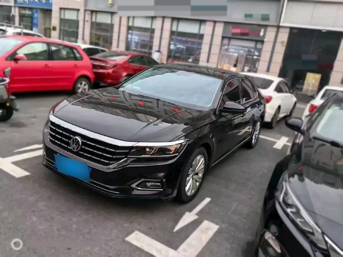 2019 Volkswagen Passat 2.0T 186HP L4 7DCT