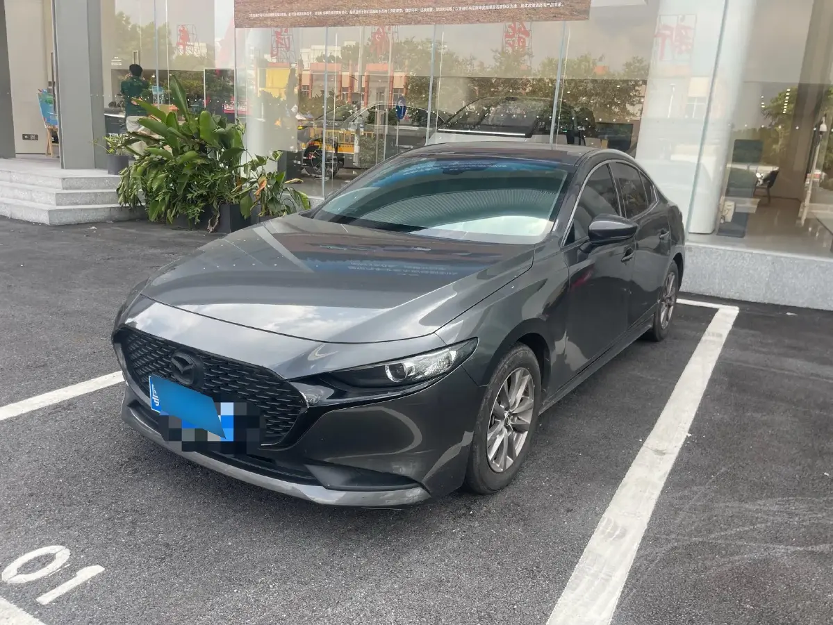 2020 Mazda 3 Axela 1.5L 117HP L4 6AT