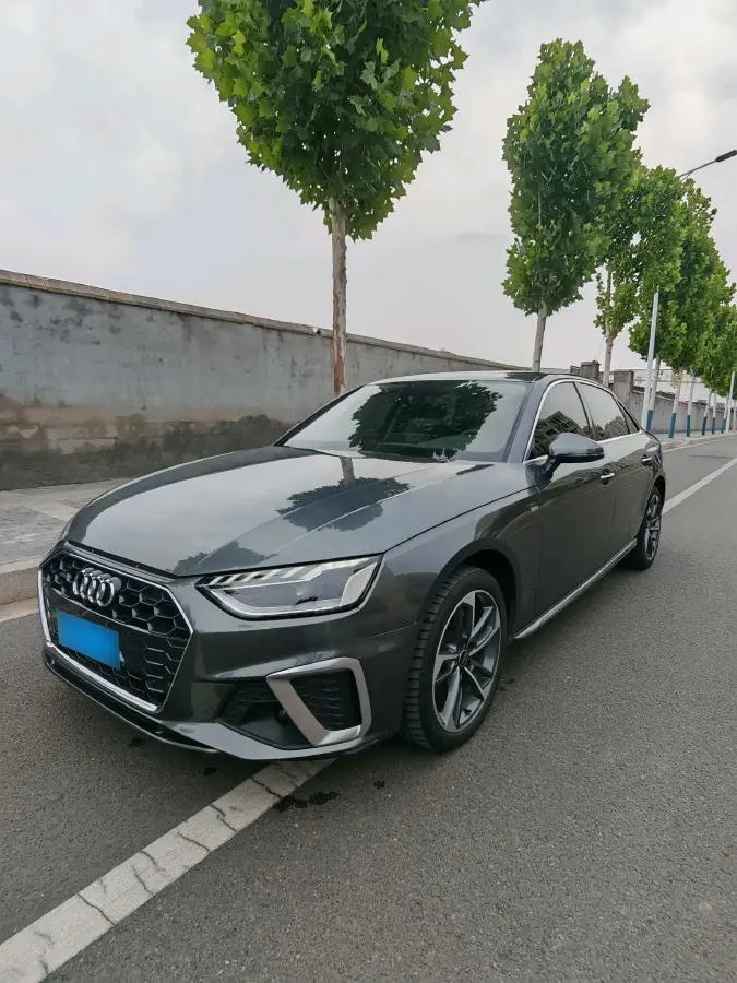 2021 Audi A4L 2.0T 190HP L4 7DCT