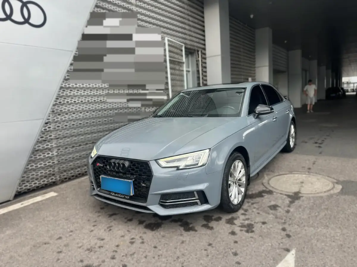 2019 Audi A4L 2.0T 190HP L4 7DCT