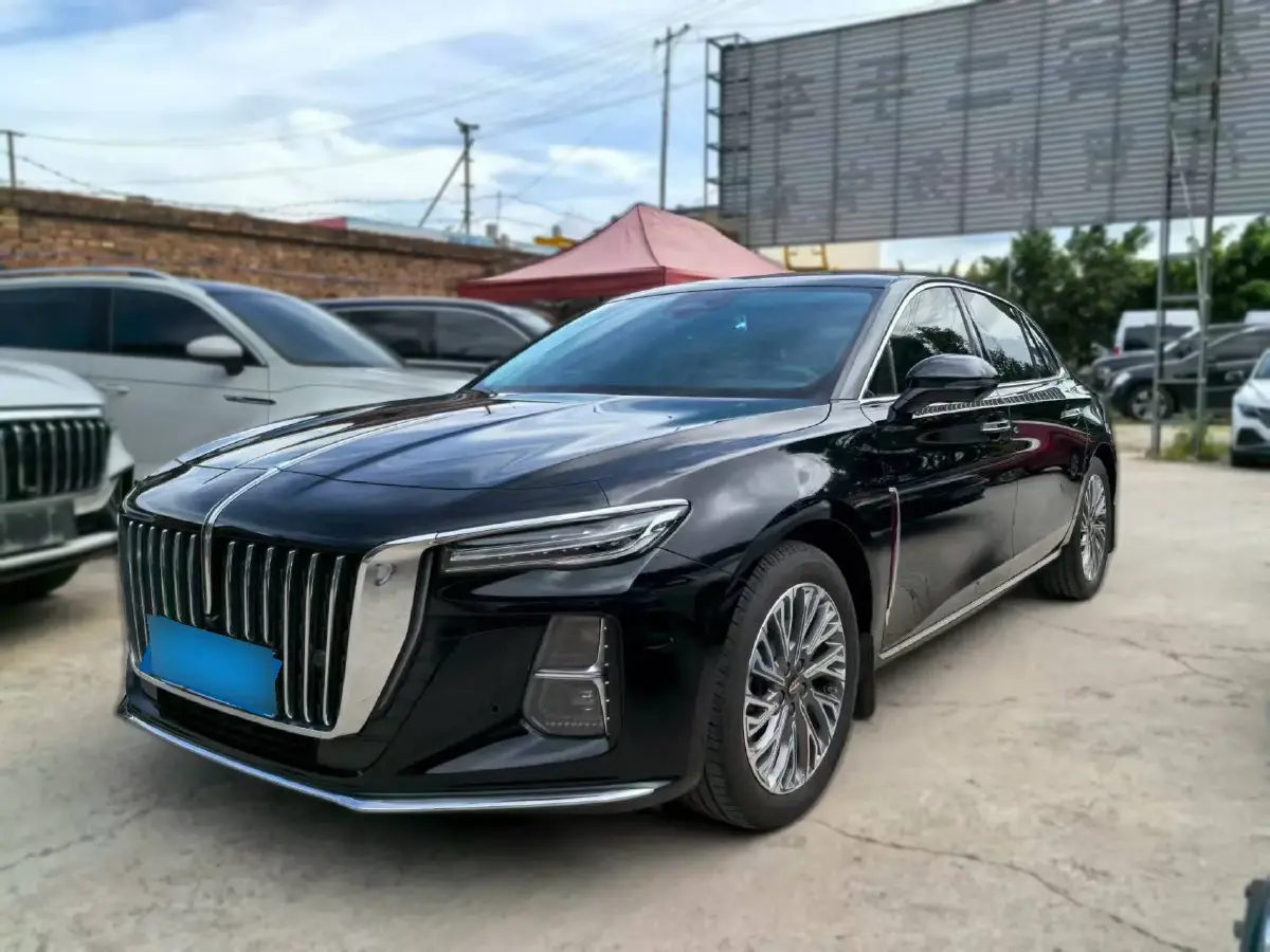 2023 HongQi H5 2.0T 224HP L4 8AT